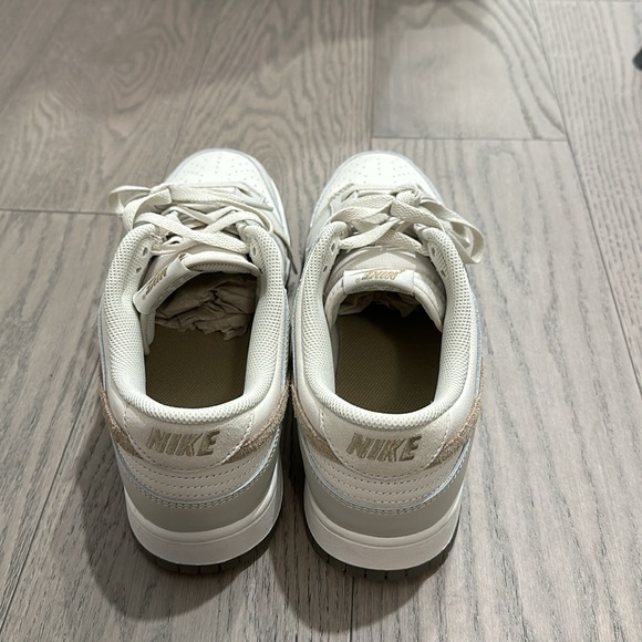 Nike Dunk Low SE - Picture 3 of 4